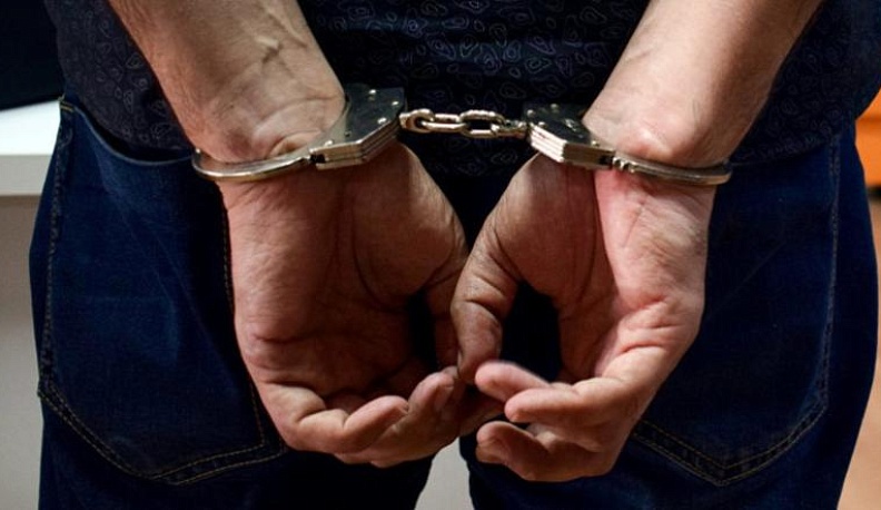 Житель Боровского района собирался положить в тайник почти 50 граммов мефедрона