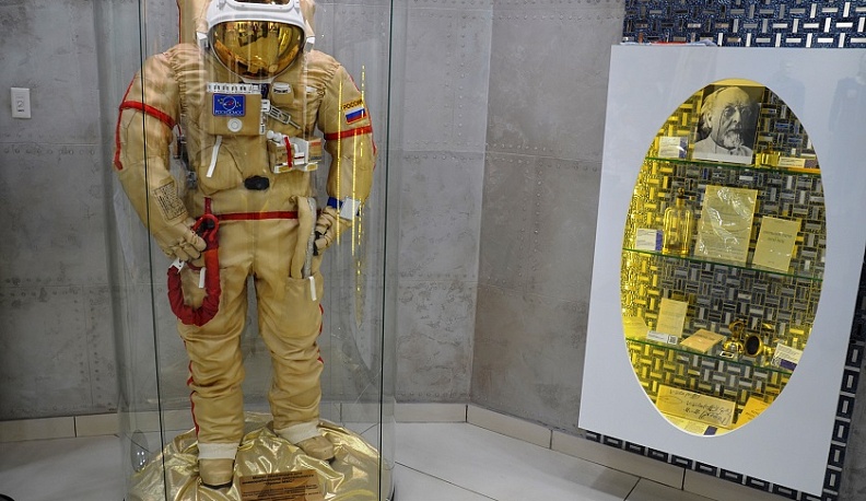 Калужские студенты смогут примерить настоящий скафандр