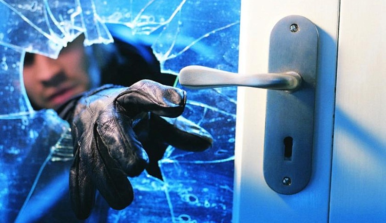 Дачник лишился имущества на сумму более 20 тысяч рублей 