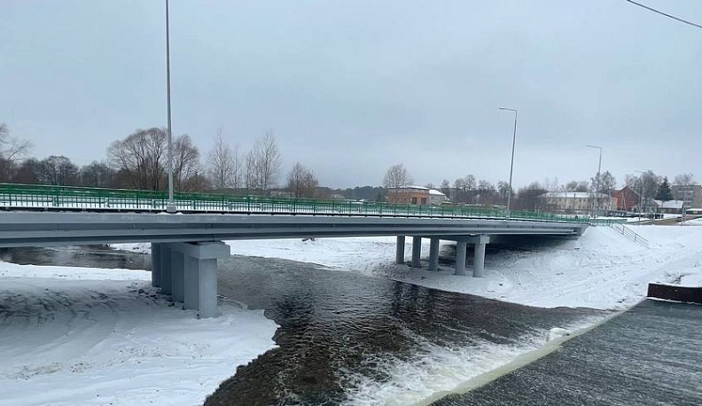 В Людинове достроили новый мост через Неполодь