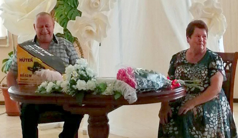 В Калужской области установлена единовременная выплата супружеским парам в связи с юбилеем совместной жизни