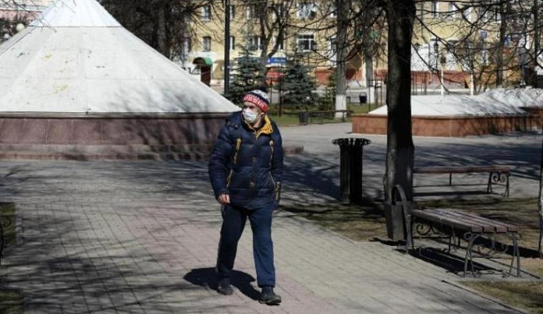 Глава Минздрава рассказал о необходимости ношения масок после вакцинации