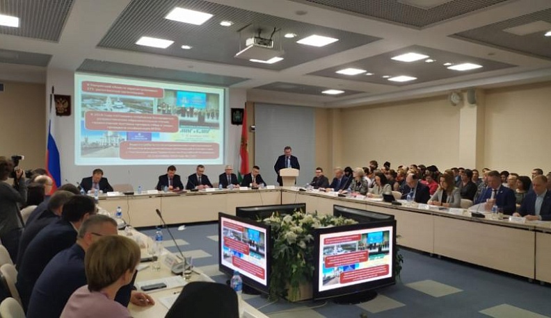 Калужская область продолжает работу с Фондом президентских грантов. 