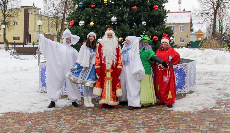 В Жиздре состоялось открытие городской елки