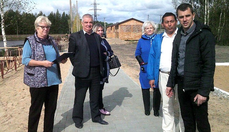 В Куйбышевском районе продолжается строительство зоны отдыха