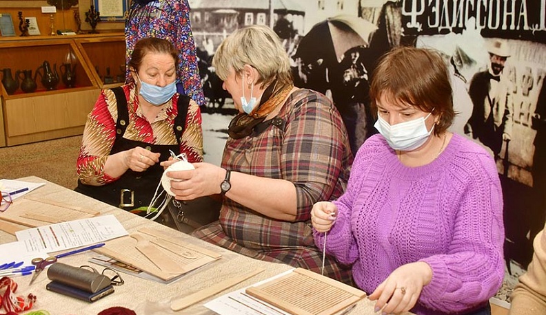 В Людинове Калужской области возрождают уникальный промысел