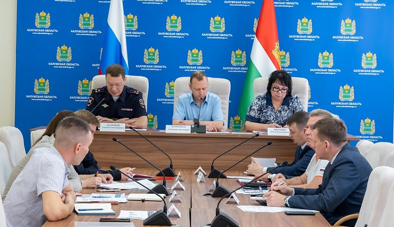 Количество ДТП на автодорогах Калужской области сократилось на 14,4 процента по итогам пяти месяцев этого года