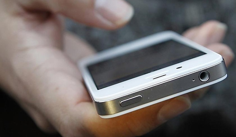 В Малоярослаце женщина, потерявшая телефон мужа, обвиняется в его краже