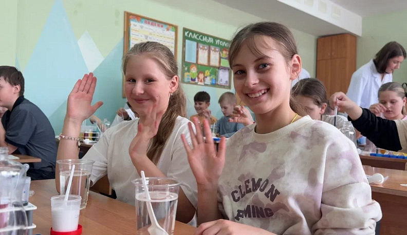 Школьники Обнинска попробовали себя в роли химиков-технологов