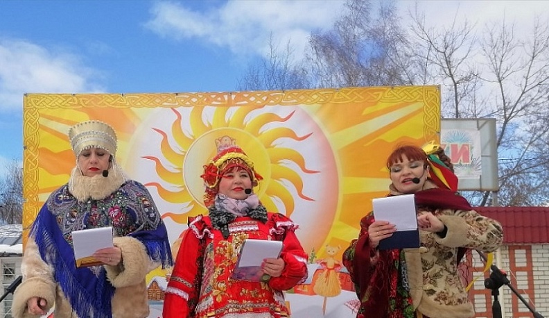 В Думиничах проводили зиму на семейном празднике