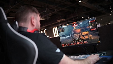 Блогеры и историки сыграли в «Мир танков» в шоу-матч «Ростелекома»