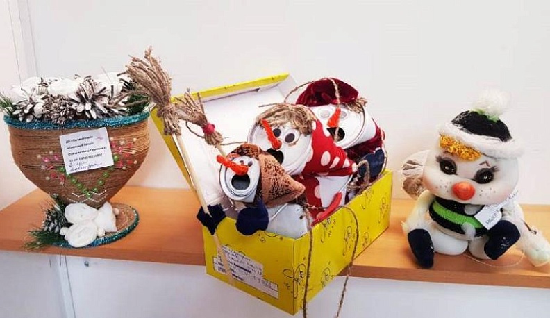 В Калуге выбрали победителей конкурса новогодних игрушек из мусора