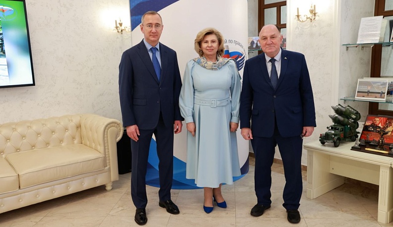 Владислав Шапша обсудил с федеральным омбудсменом меры поддержки калужан