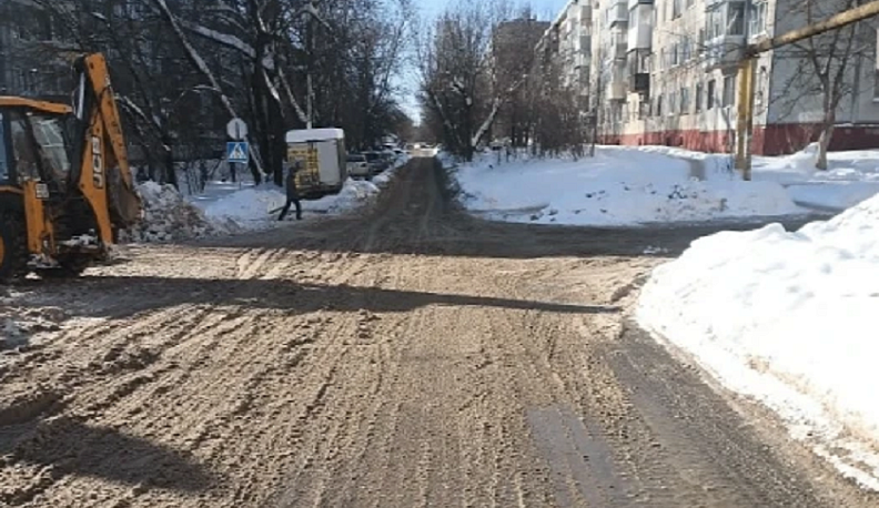 В Калуге устранили последствия прорыва трубы по просьбам жителей