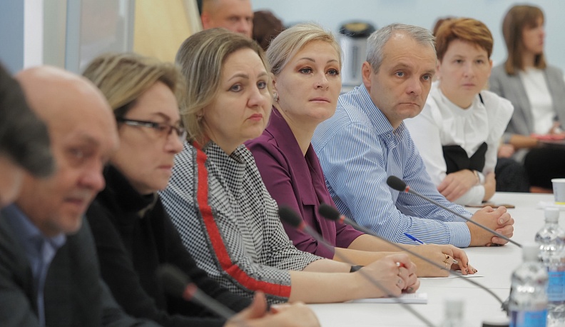 Волонтеры и предприниматели обсудили в ТПП варианты помощи фронту