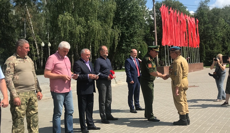 В Обнинске вручили награды ветеранам ВДВ