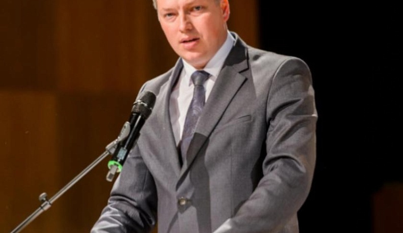 Егор Вирков поздравил работников отрасли с профессиональным праздником