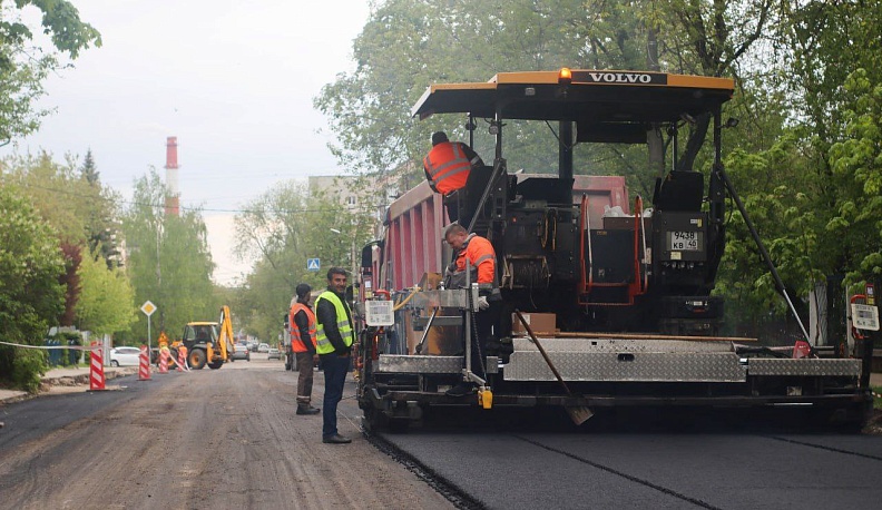 Калуге выделили 200 миллионов рублей на ремонт дорог из областного бюджета