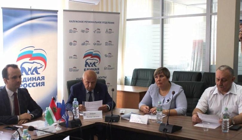 Виктор Бабурин: «Очень важно разгрузить учителей, чтобы они смогли заниматься воспитанием детей»