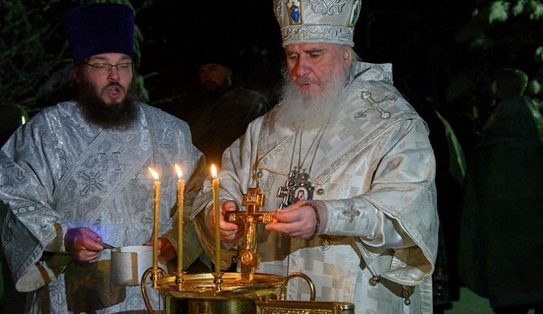 Владислав Шапша встретил Крещение на Святом источнике во Льва Толстого