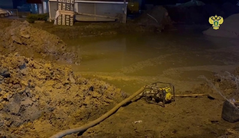 Жители Балабанова более 10 часов находятся без воды из-за аварии на коммунальном объекте  