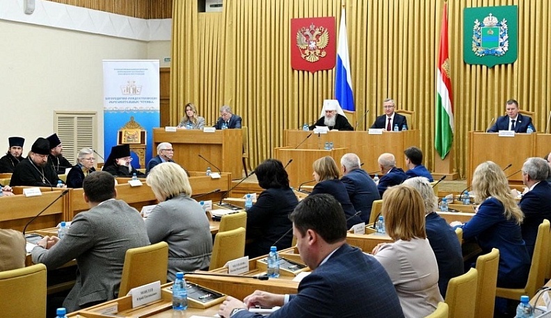 На Богородично-Рождественских образовательных чтениях в Калуге обсудили оказание помощи участникам СВО и их семьям