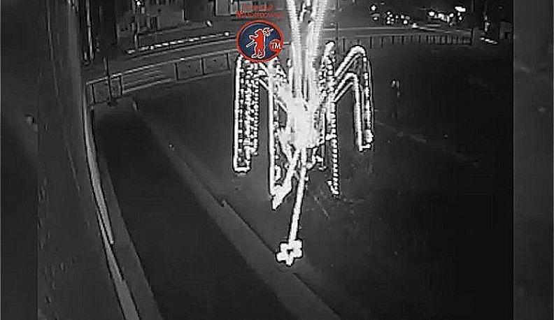 В Малоярославце вандалы сломали светодиодный фонтан