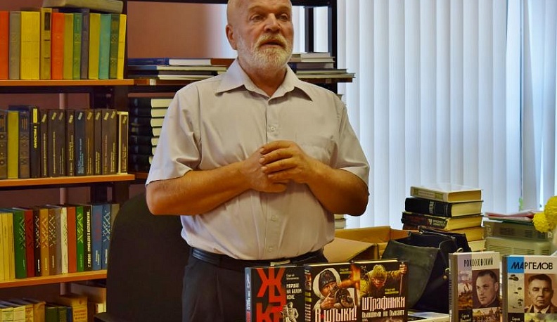 Писатель-тарусянин выпустил книгу о Курской битве