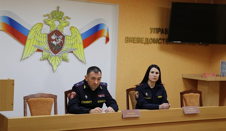 Региональное управление Росгвардии передает изъятое гражданское оружие для использования в зоне СВО