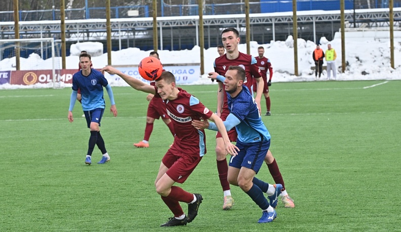 В калужском дерби победили футболисты «Кванта»