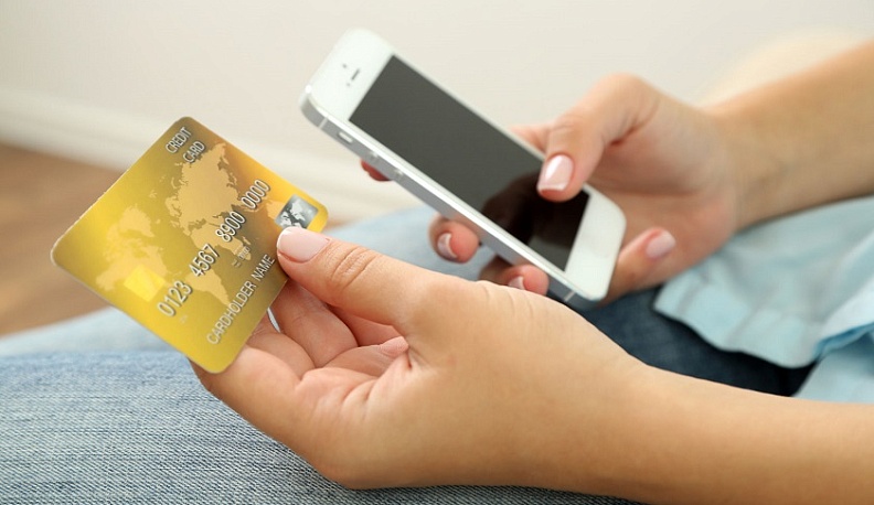 Боровчанка украла с карты родственницы больше 400 тысяч