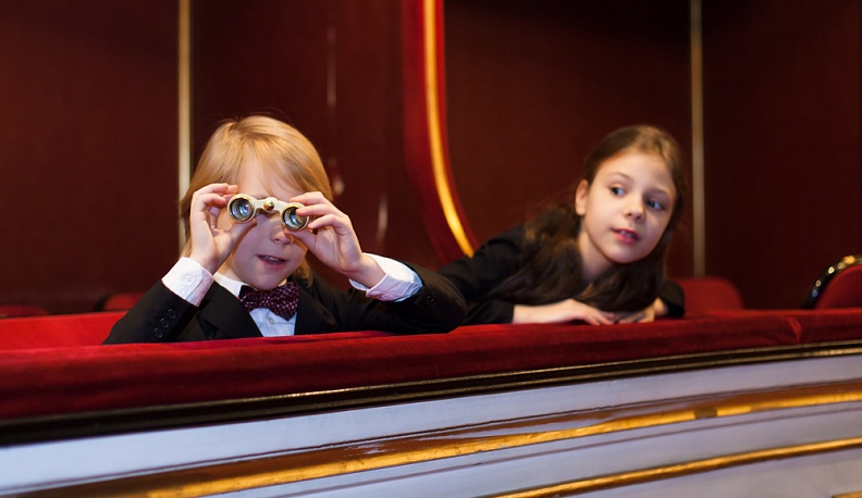 В Калуге малоимущим семьям будут раздавать билеты на детские спектакли