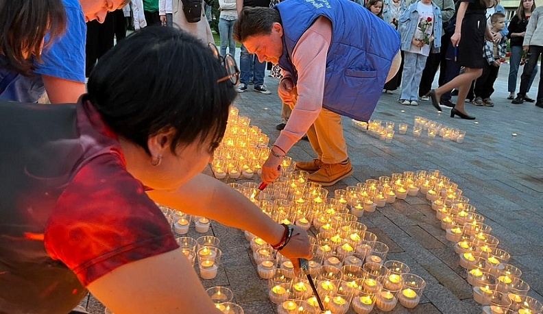 Сотни жителей Обнинска приняли участие в акции «Свеча памяти»