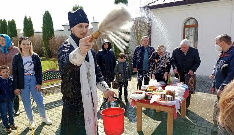 В храмах Калуги готовятся к Пасхе