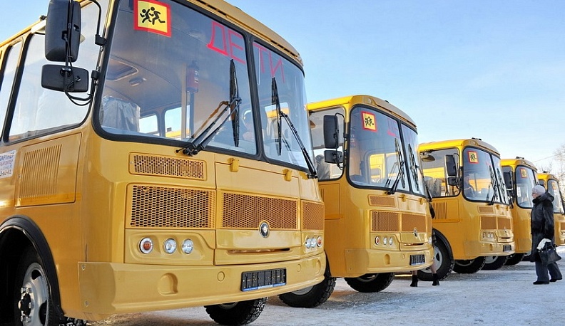 Сотрудники ГИБДД провели встречу с водителями школьных автобусов