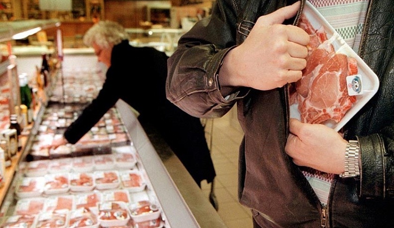 В Калуге поймали 30-летнего вора продуктов из магазинов