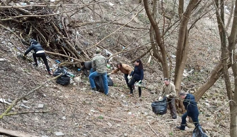 В Калуге начали наводить порядок в Березуйском овраге 