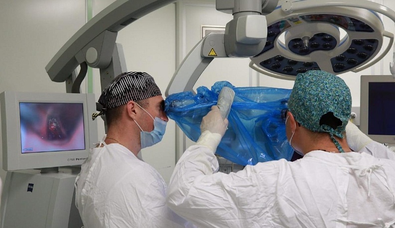 Маленькая спасительная дверь в... носу