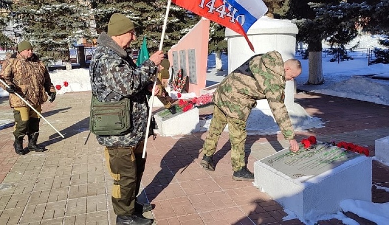 «Пограничное братство» и «Красная гвоздика» провели автопробег памяти защитников Отечества