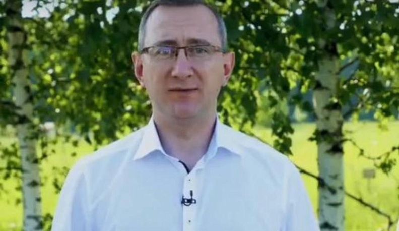 Владислав Шапша поздравил земляков с Днем России на фоне березок