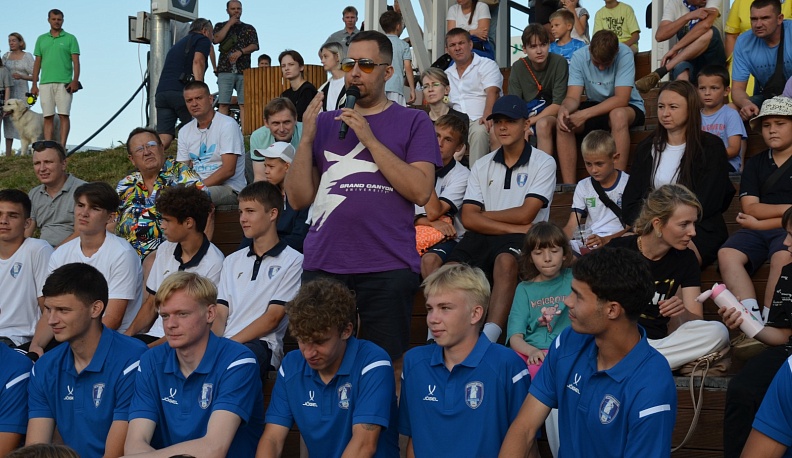 Руководство футбольного клуба «Калуга» пообщалось с болельщиками и рассказало о планах на сезон