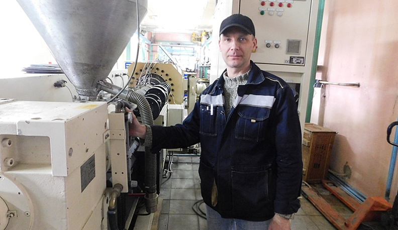 Главный инженер предприятия Андрей Суханов.