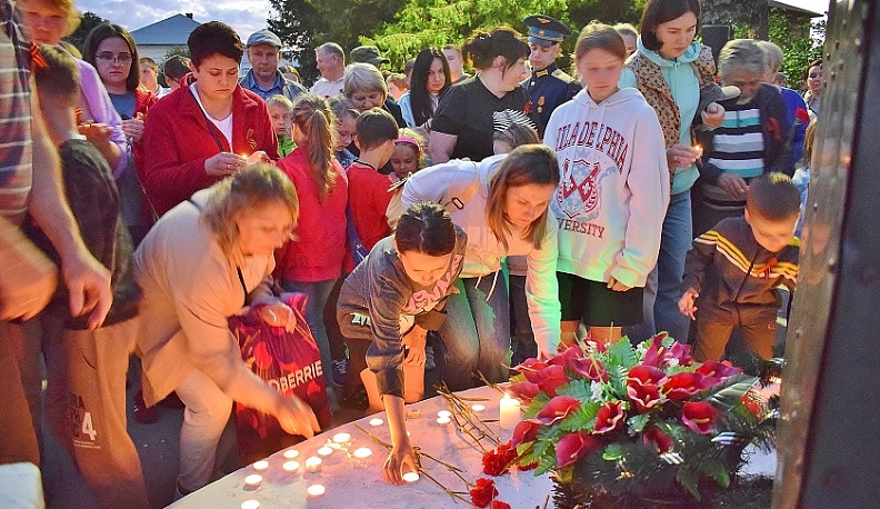 Таруса зажгла «Свечу памяти»