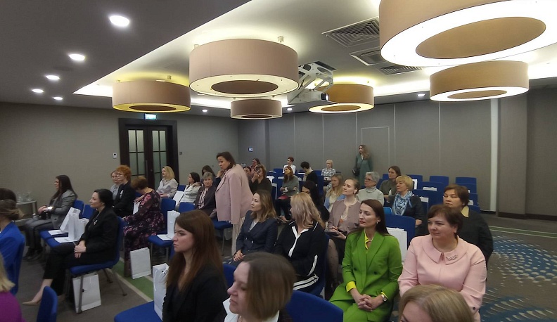 В Калуге начал работу межрегиональный женский форум «Она – Космос»