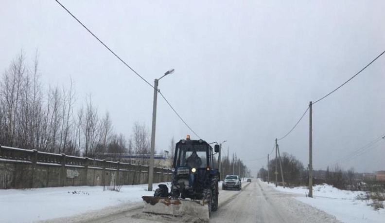 Власти Калуги просят не парковать машины на семи улицах для уборки снега