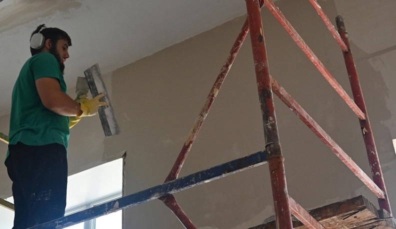 В Тарусском районе завершается капремонт в Волковском сельском Доме культуры 