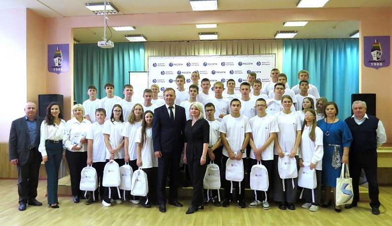 В двух школах Кировского района открылись «Энергокружки»