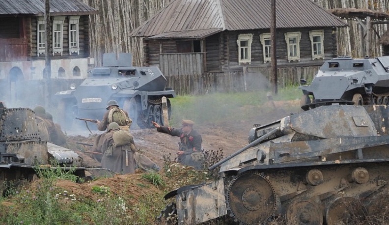 В Медынском районе прошла реконструкция событий, связанных с подвигом Подольских курсантов