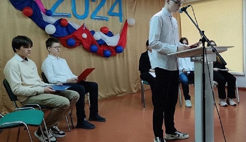 В Людинове прошёл турнир по дебатам «На высоте»