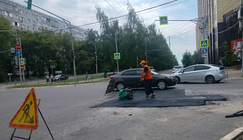 В Калуге на месте потопа уложили новый асфальт 